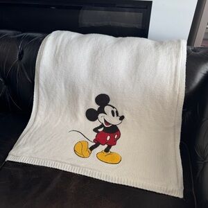 Pottery Barn Kids Mickey Mouse Heirloom Sweater Knit Baby Blanket Sherpa